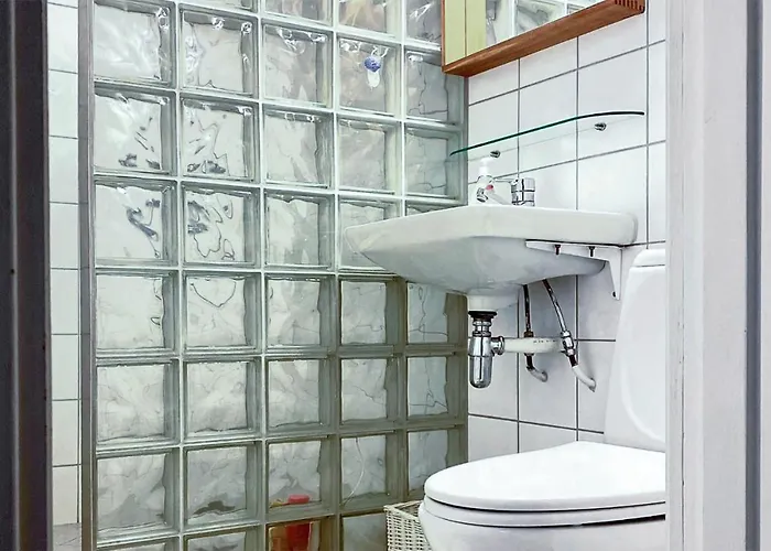 Дом отдыха 4 Bedroom Lovely In Al *